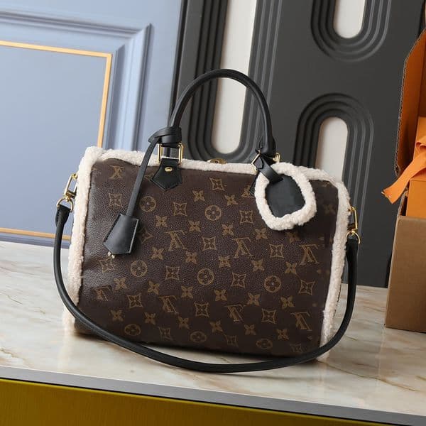 Designer Bag Shoulder Bags Boston Bag Women Classic hobo bag Messenger Underarm Bag Lady Purse Letter with Sheepskin texture Leather Bag Genuine leather bag