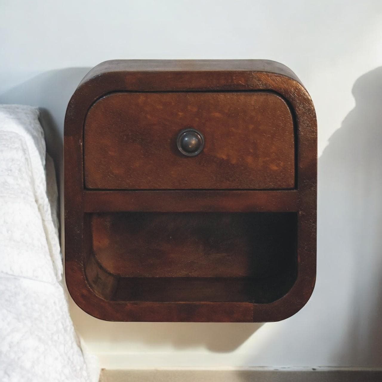 Solid Mango Wood Extra-Mini Curved Bedside Table with Open Shelf, Bedside Cabinet with Robust Steel Frame, 17L x 20W x 20H cm, Brown | Aosom UK