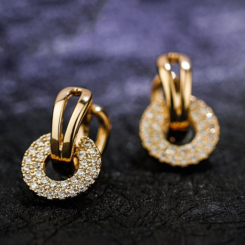 TEMU A Pair Of High-end Women's Round Synthetic Zirconia Earrings, Silvery-designed Earrings.