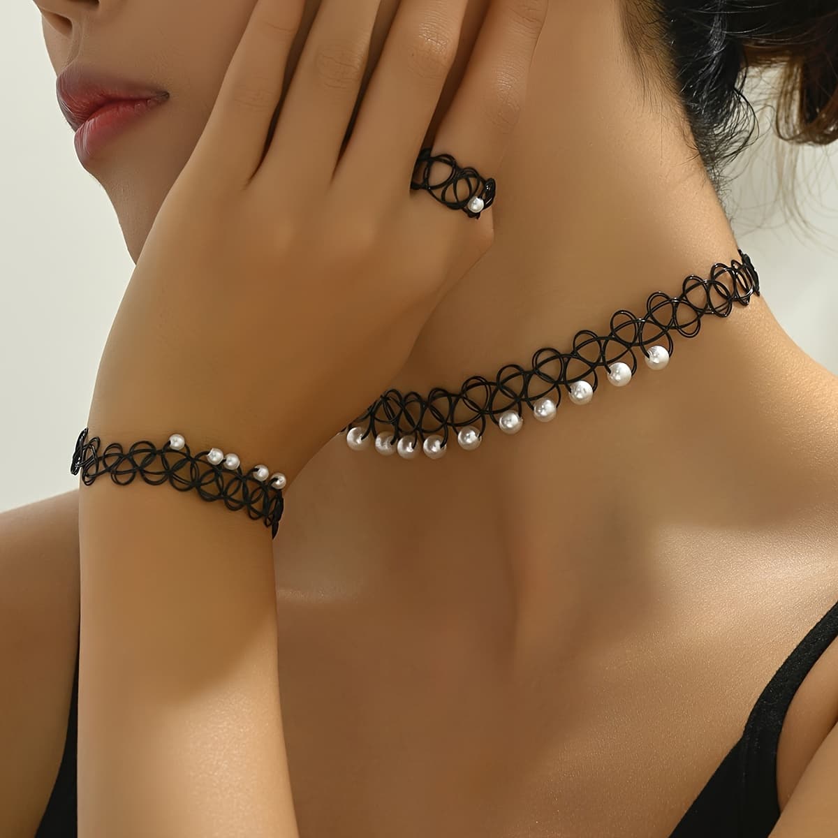 TEMU 1 Set Of Fashionable And Sexy Trendy Bohemian Net Chain Beige Pearl Women's Multi-piece Set Autumn And Winter Jewelry Necklace Bracelet Ring Rope Suitable For Women' Wear