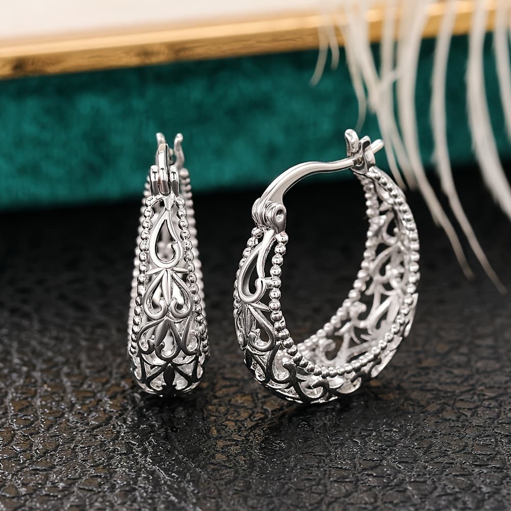 TEMU Exquisite Pattern Hollow-out Women's Earrings, Fashionable Wedding Party Ear Ornaments, Holiday Gift