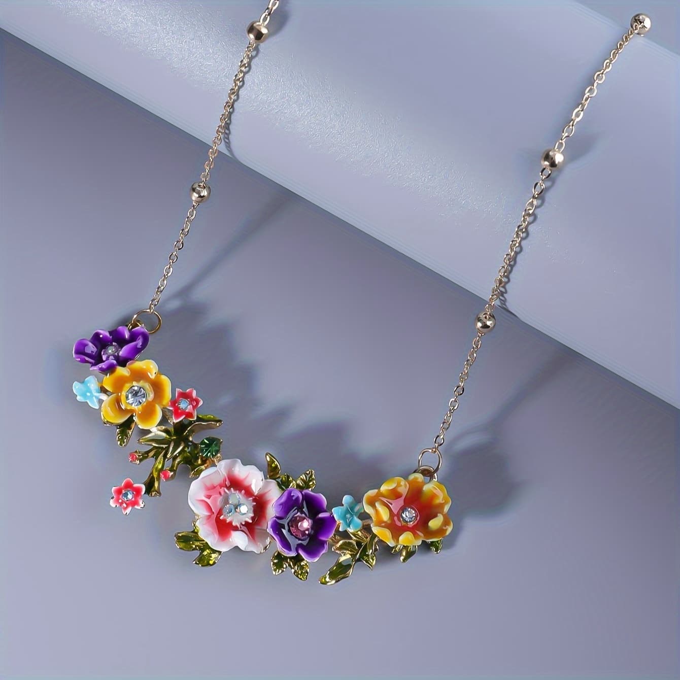 TEMU An Elegant And Sweet Enamel Flower Necklace For Women, Suitable For Festivals, Birthdays, Dates, Balls, Banquets, Weddings, Parties, Vacations, Shopping, Business, And Everyday Commuting