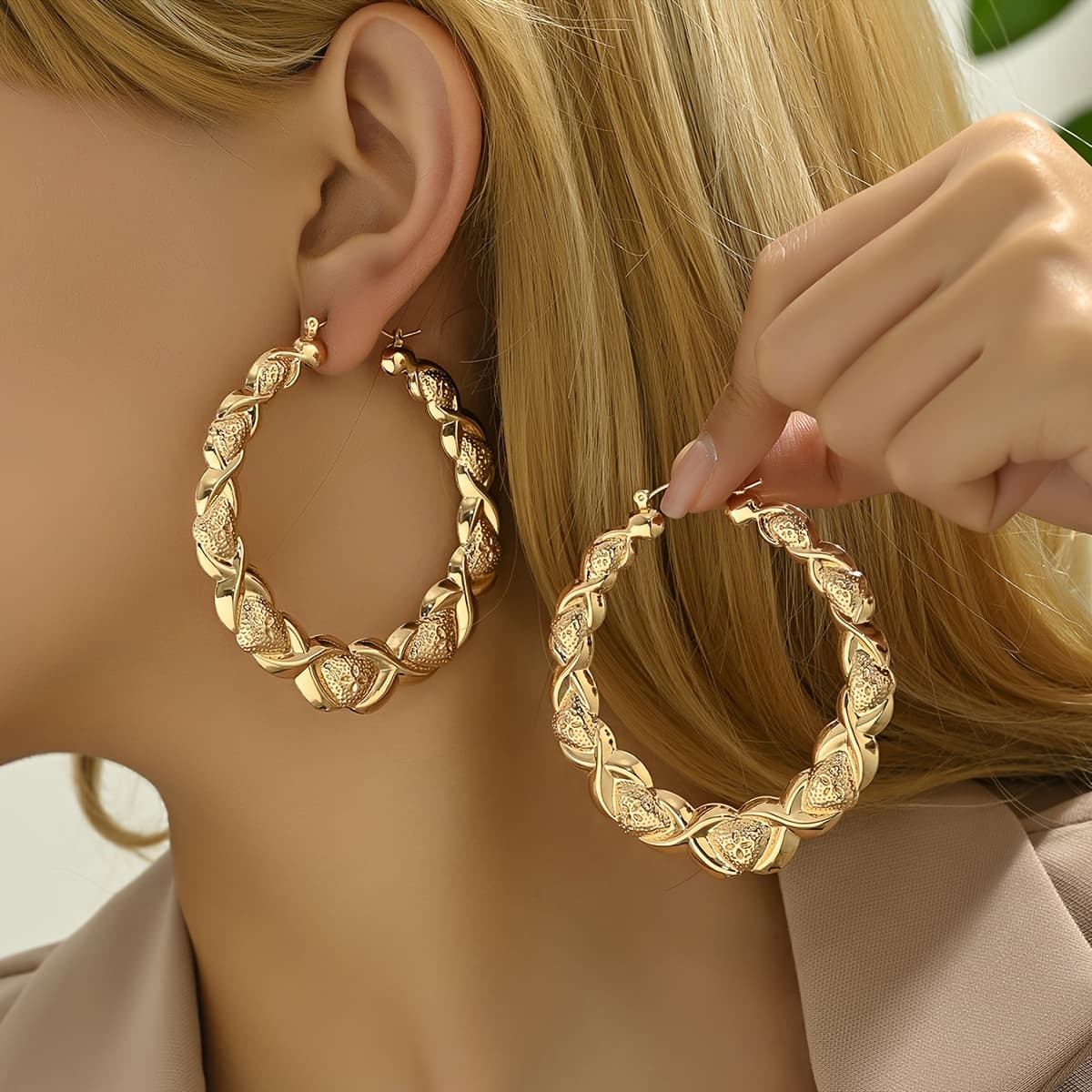 TEMU 1 Pair Of Retro 18k Gold Plated Large Circle Earrings, Exquisite Smooth Embossed Pattern 's Pendant Earrings