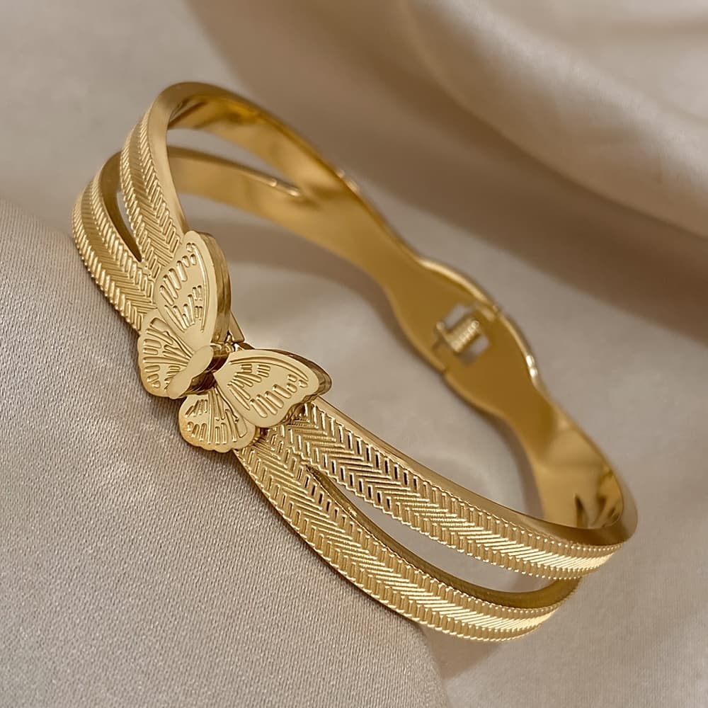 TEMU 1pc Selling New 18k Gold Plated-plated 316l Stainless Steel Bracelet With Butterflies Inlaid, Exquisite Christmas Gift For Family And Lovers, Exquisite And Luxury Holiday Gift