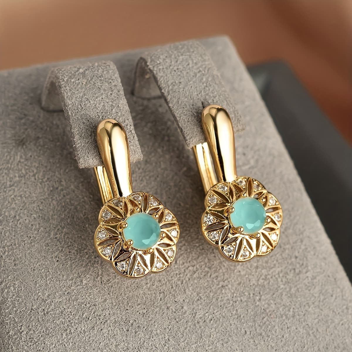 TEMU 1 Pair Round Cut Synthetic Zirconia Women's Clip Earrings Fashion Drop Dangle Earrings