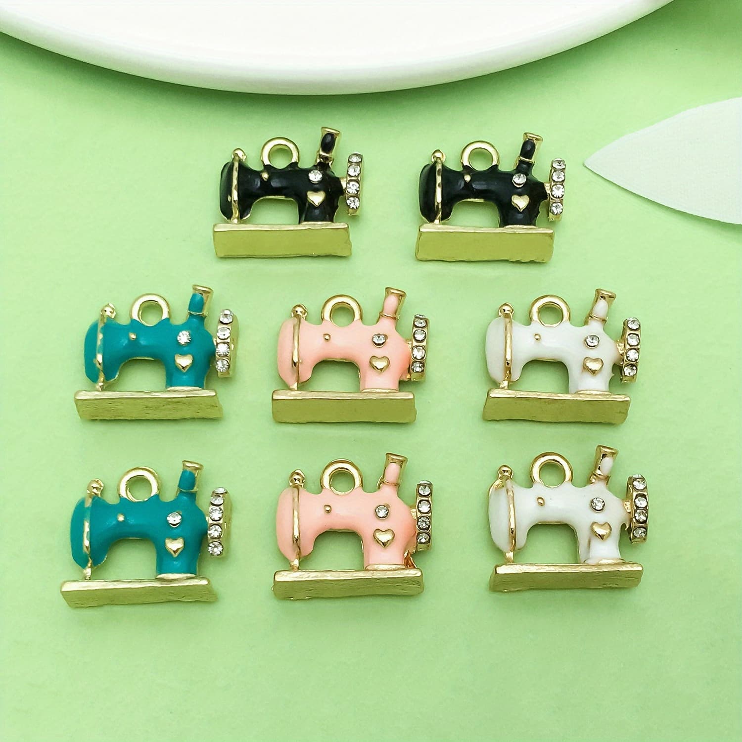 TEMU 8pcs Sparkling Sewing Machine Charms Enamel Vintage Sewing Machine Dainty Dangle Pendants For Jewelry Making Earring Bracelet Necklace Keychain Backpack Diy Craft 13x15mm