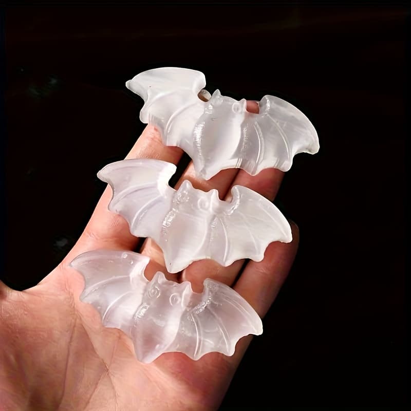 TEMU 3pcs Selenide Bat Carving, White Selenide Crystal Bat Statue, Hand-carved Crystal Statue, Bat Decoration, Halloween Home Decor, Halloween Party Supplies, Home Decor Gif