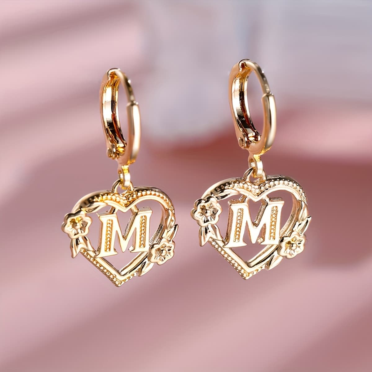 TEMU Engraved Rose 26 English Letters A- Heart-shaped Earrings, , Suitable For ' Daily Wear And Parties, Without Battery