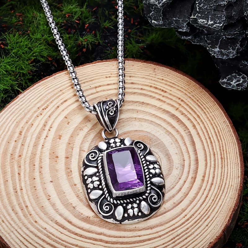 TEMU 1pc Women's Vintage Square Purple Zirconia Pendant Necklace | Carved Rolled Border Design, Elegant Vintage Jewelry, Ideal For Daily , Romantic Dates, And Casual Weekend Looks