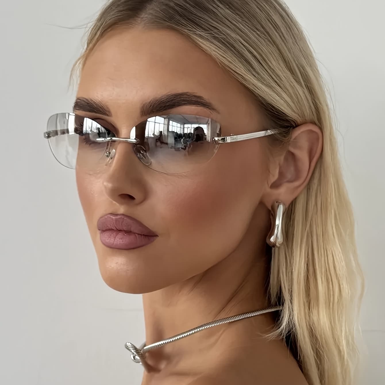 TEMU 1pc Women's Frameless Glasses Retro Round Suitable For Streetwear, Photography & Daily Wear - Lightweight Durable Eyewear With Minimalist Oval, Non- For Makeup Accessory & Fashionable For
