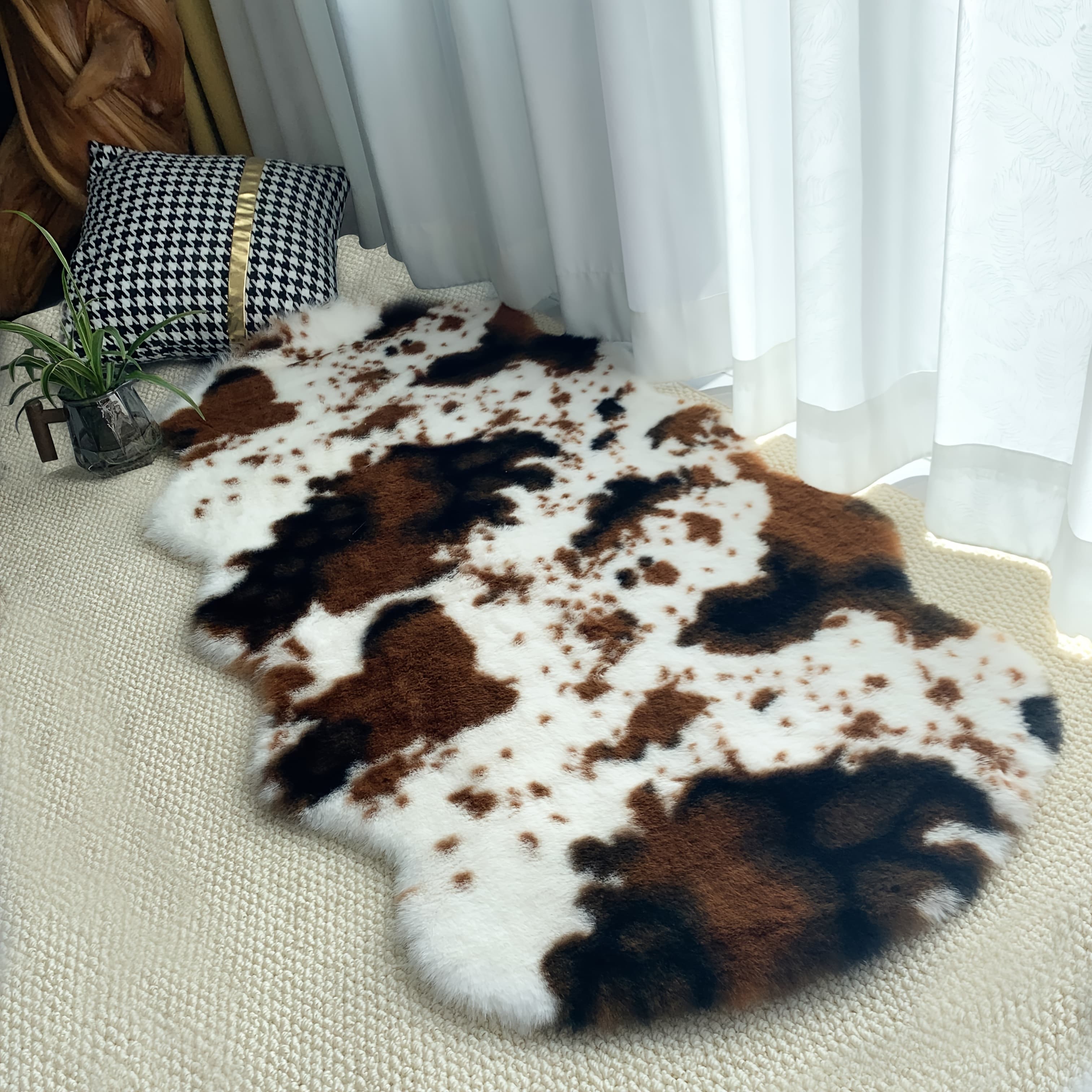 TEMU A Cow Print Artificial Rabbit Rug, Suitable For Bedrooms, Living Rooms, And Outdoor Patios, Featuring A Suede Non-slip Bottom And Soft, Fluffy Fabric. Size: 60×120 Cm.