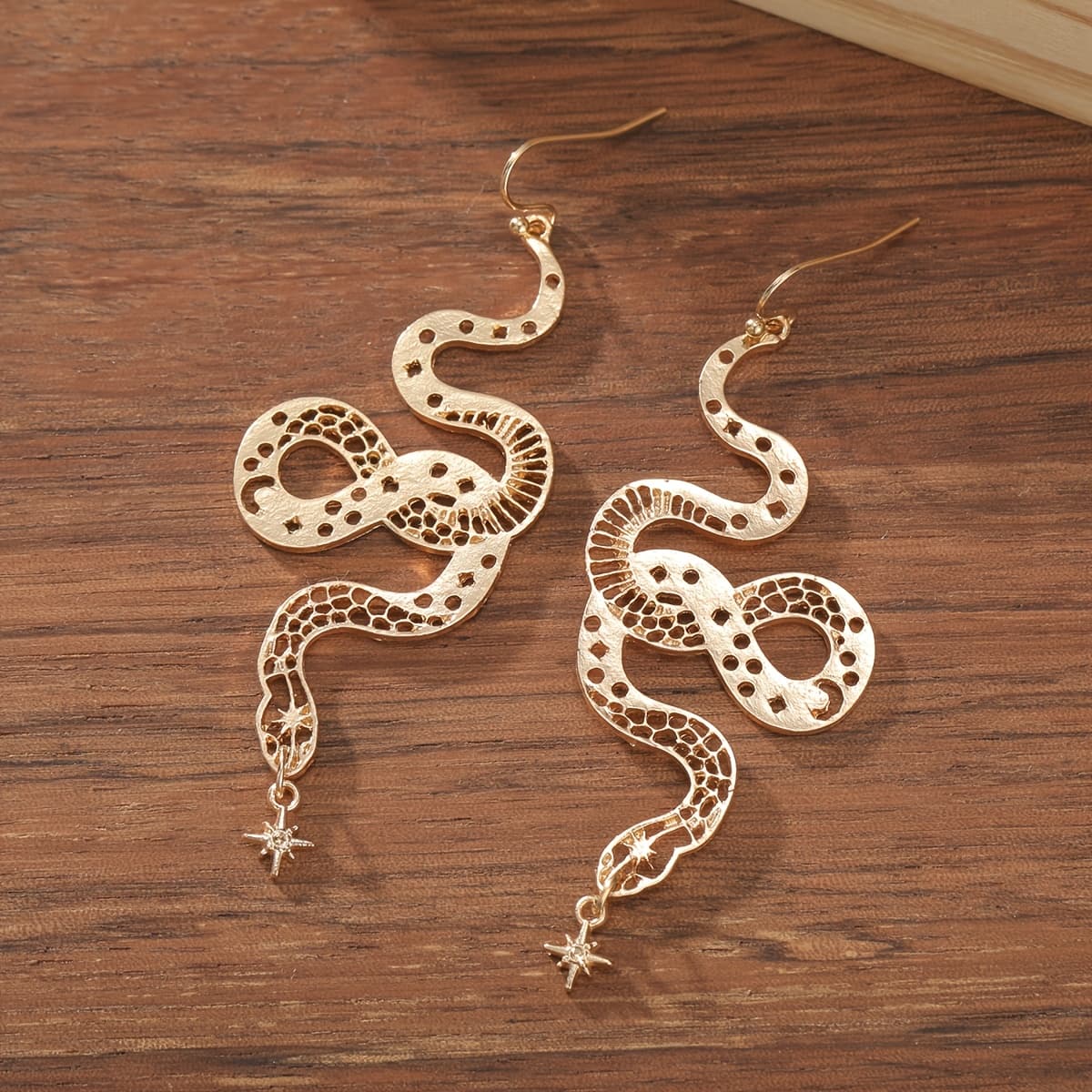 TEMU Women's Bohemian Vintage Celestial Snake Coil Earrings With Charms - Suitable For Daily Wear & Party, // Events