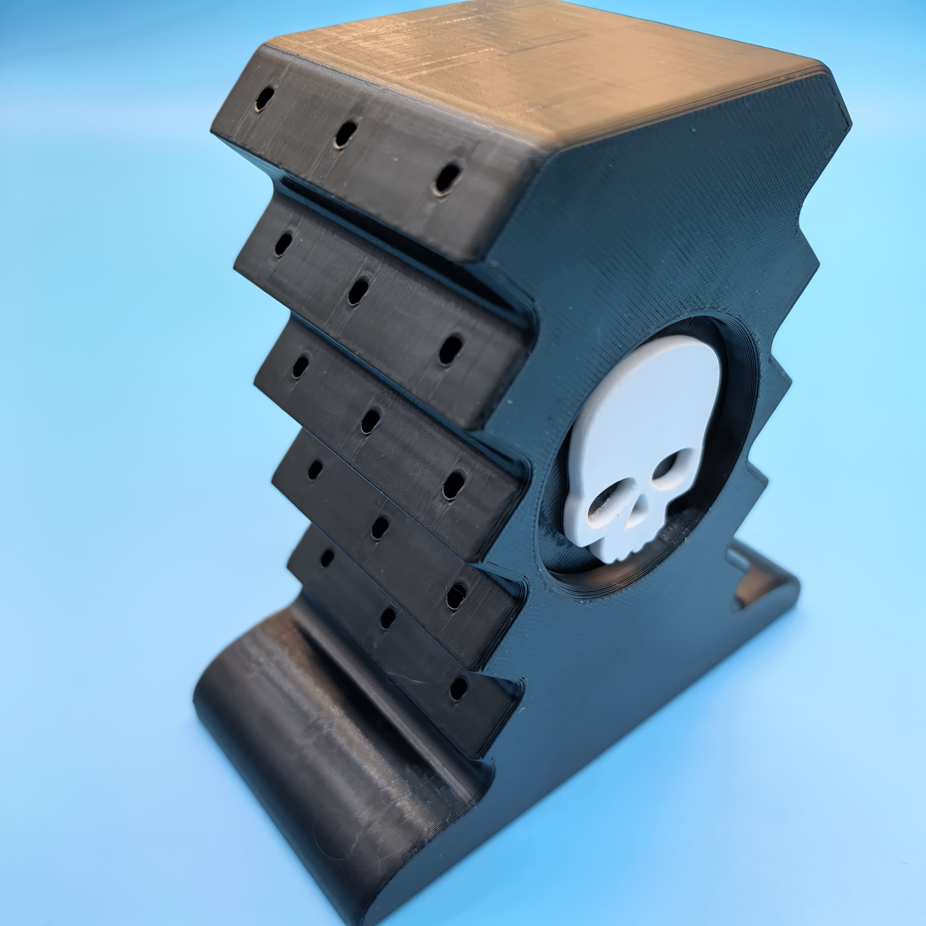 TEMU 30-hole Dart Holder, Professional Dart Storage Rack, Made Of High-quality Plastic, With A Non-slip Base Design To Keep Your Darts At A