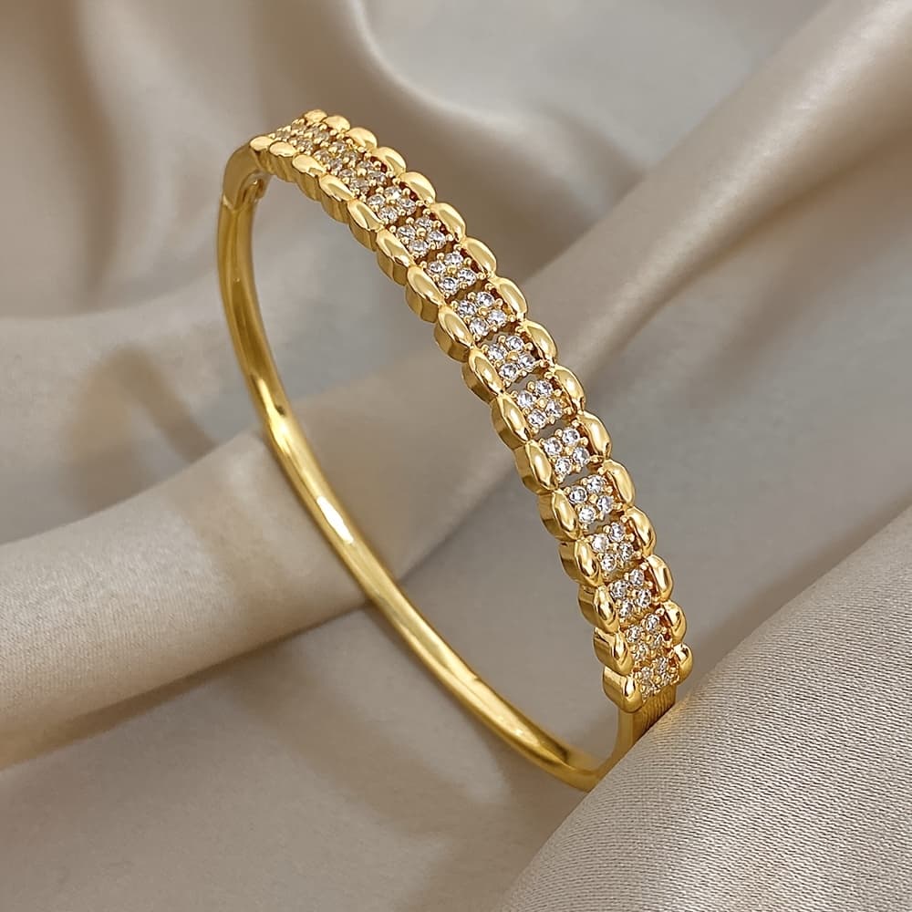 TEMU 1pc Copper Bracelet With Golden Vintage Gift Is An . Fashion Jewelry Is Suitable For Gifts, Banquets Weddings. Gift Valentine's Day Gift