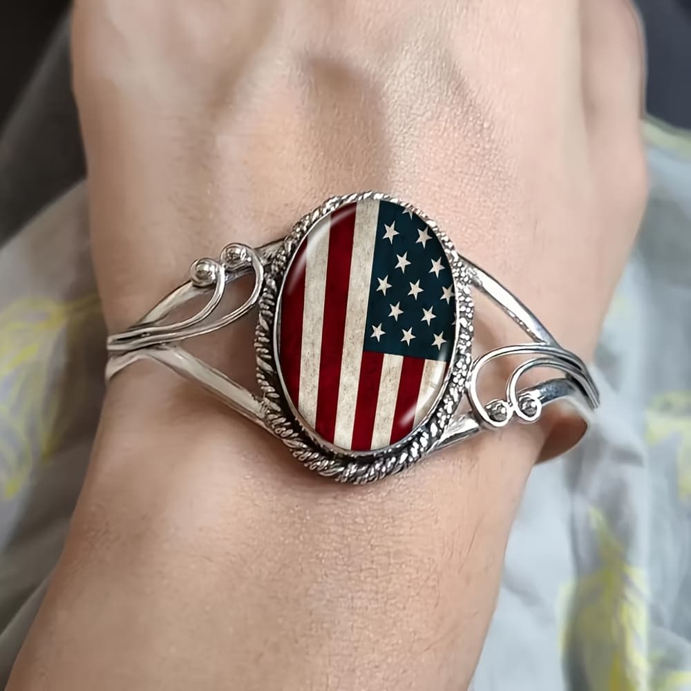 TEMU Women's American Flag Circular Oval Bracelet With Carving Design, Elegant Style, Suitable For Casual Attire And As A Gift.