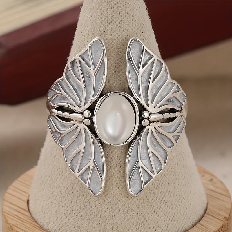 TEMU A Beautifully Wide Face Ring For Women, Featuring An Antique Design With Artificial , Perfect Dance And For An Exquisite Gift