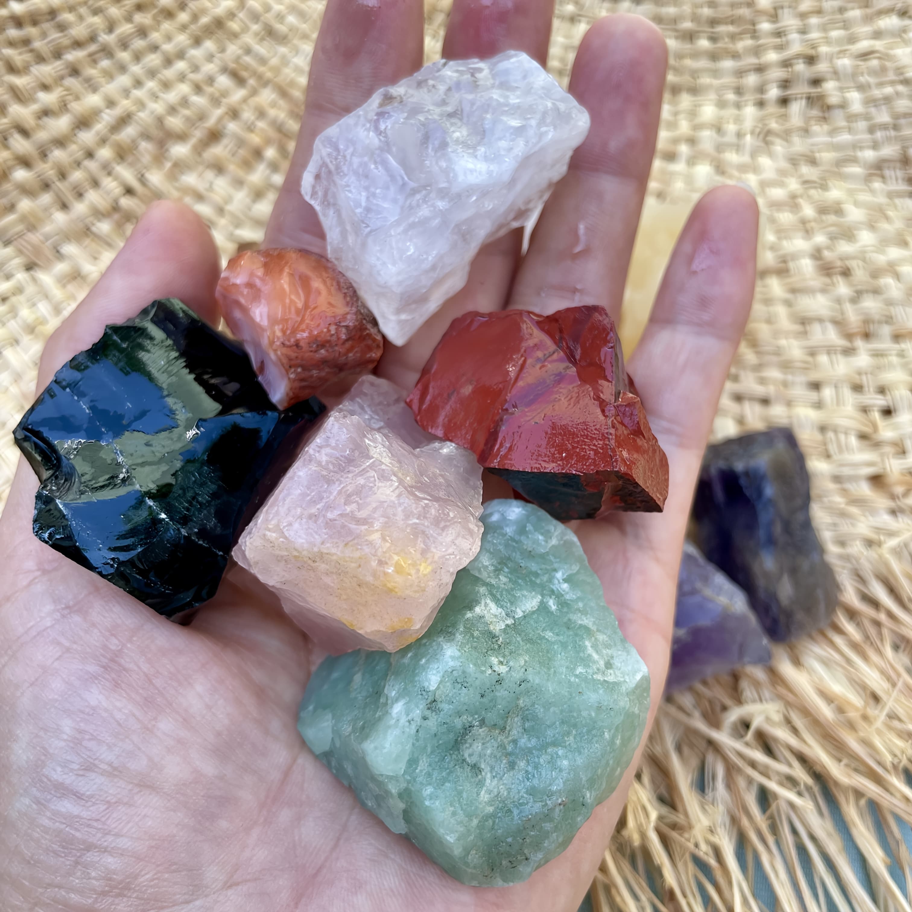 TEMU Crystal, Rough Stone Mix - Crystal For Grinding, Slicing, Fountain Rock, Decorating, Polishing, Wire Wrapping