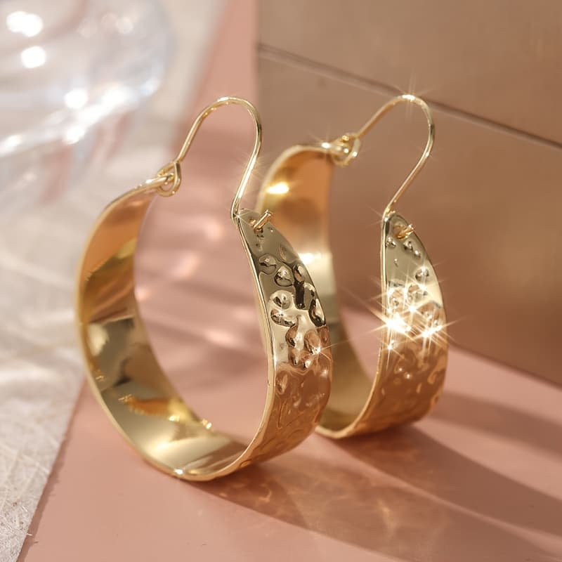 TEMU Enormous Brass Hoop Earrings - Large Statement Oversized Hoops For Stretched , Vintage Boho Style, Ideal For Daily Wear & Special Occasions, Golden-tone, Nickel-free