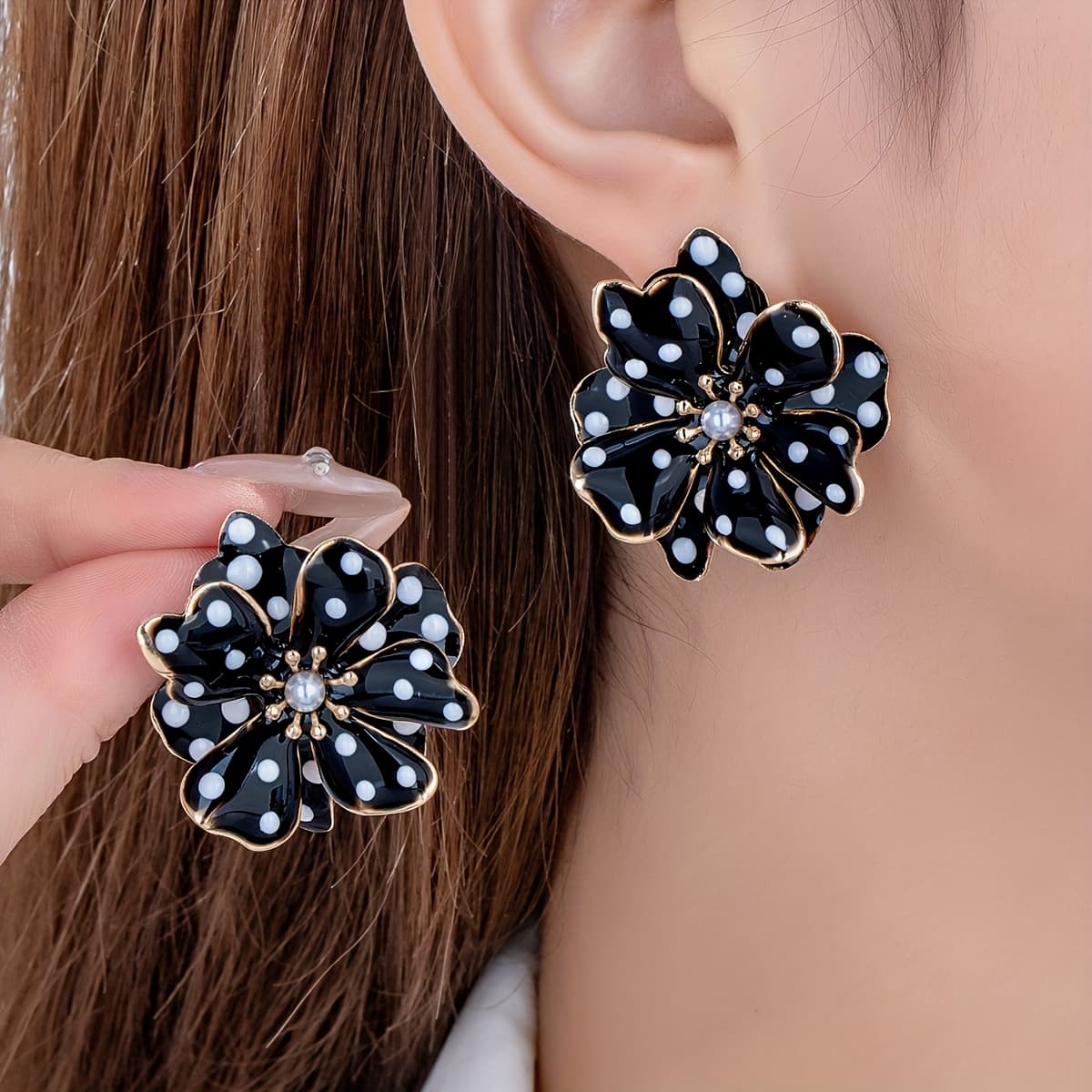 TEMU Elegant And Unique Summer- Flower Earrings With Feel