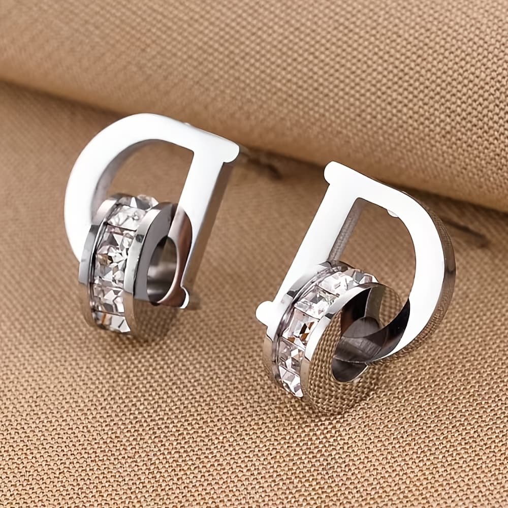 TEMU Fashionable Women's Temperament Earrings. Design Circle Pendant, Shiny Synthetic Zirconia Earrings, Small And Cute Ladies' Earrings, Fashionable Women's Additions, Exquisite Birthday Gifts