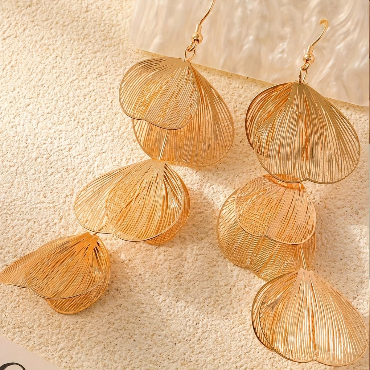 TEMU 1 Pair Of Stylish Metal Petal Tassel Earrings For Women