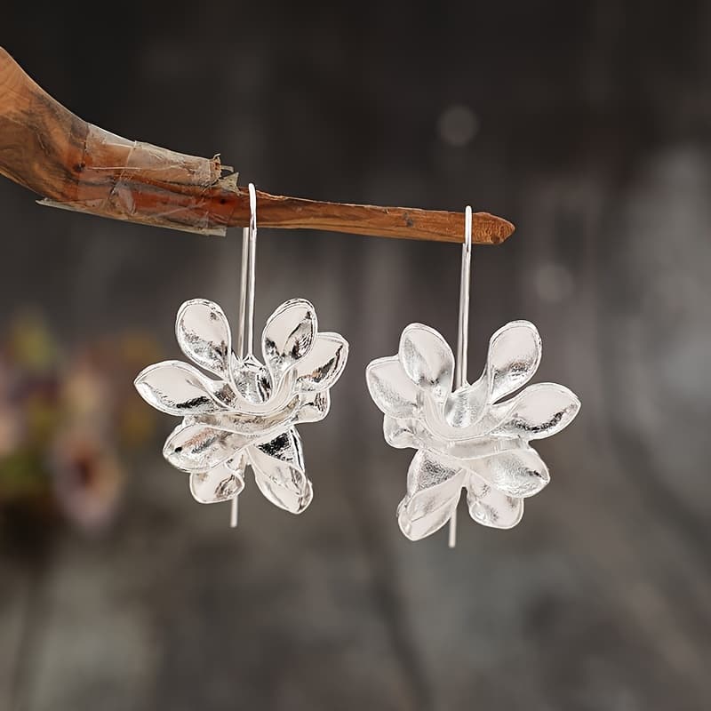 TEMU A Pair Of Retro Pendant Earrings, Fashionable And Earrings, Universal For All , Suitable For Women, Daily Wear Accessories