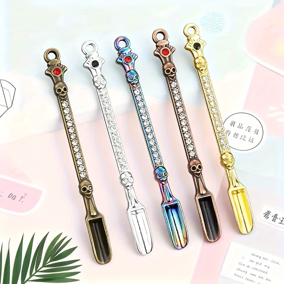 TEMU 5pcs Gothic Skull Women's Novelty Key Chain | Light Luxury | Key Chain Pendant