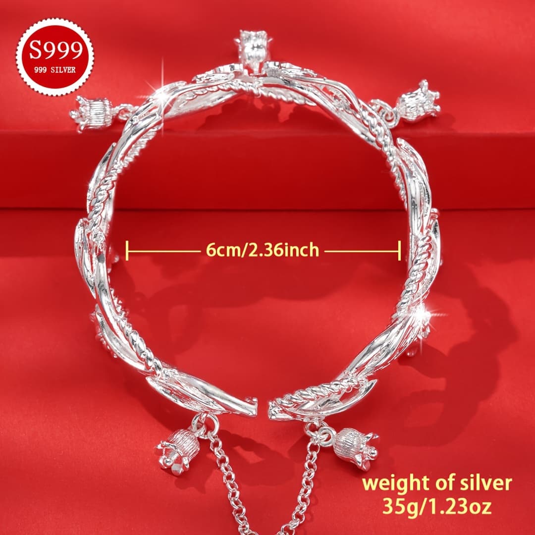 TEMU A Stylish Silvery Bracelet With A , Perfect For Women. This High-end Piece Of Jewelry Is A Easy Yet Elegant Birthday Gift For Mothers And