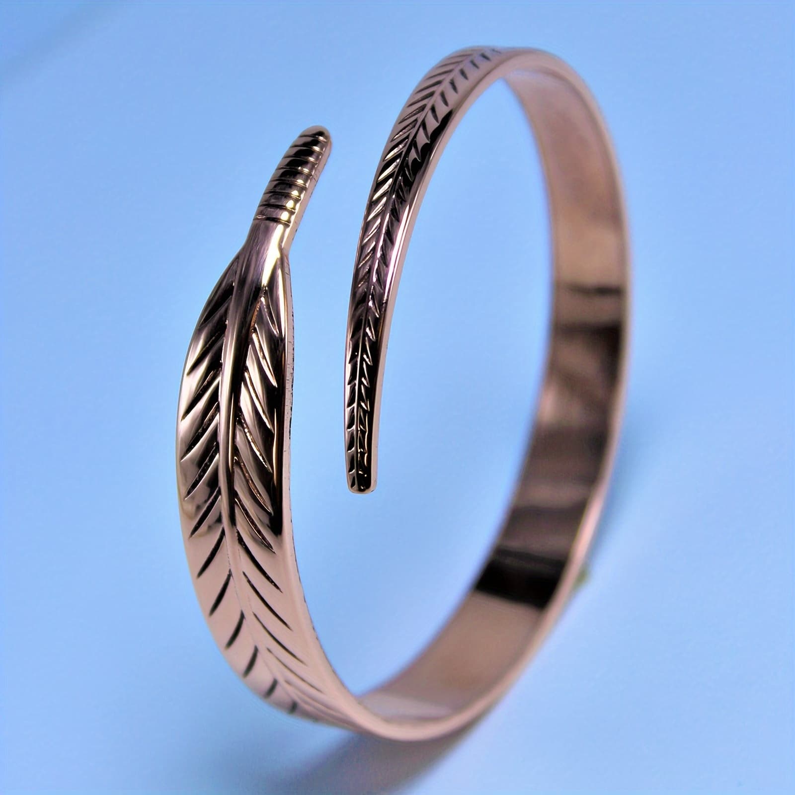 TEMU Boho Copper Cuff Bangle For Women, Elegant No Plating Leaf Design, Ideal For Daily Wear &, Versatile Jewelry Accessory Perfect For Any Outfit, Great For Mother Or Girlfriend (1 Piece)
