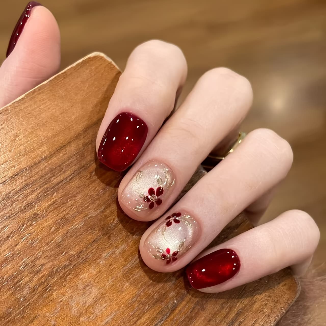 TEMU 24pcs Of Short Square Fake Nails, Guofeng Gilded Wine Red Wearing Nail Design, Bright Detachable Fake Nails