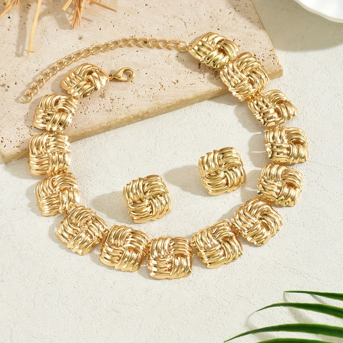 TEMU 1 Set Fashion Versatile Geometric Square Twist Button Neck Chain Stud Earrings Women's Casual Daily Party Gathering Jewelry Set Gift