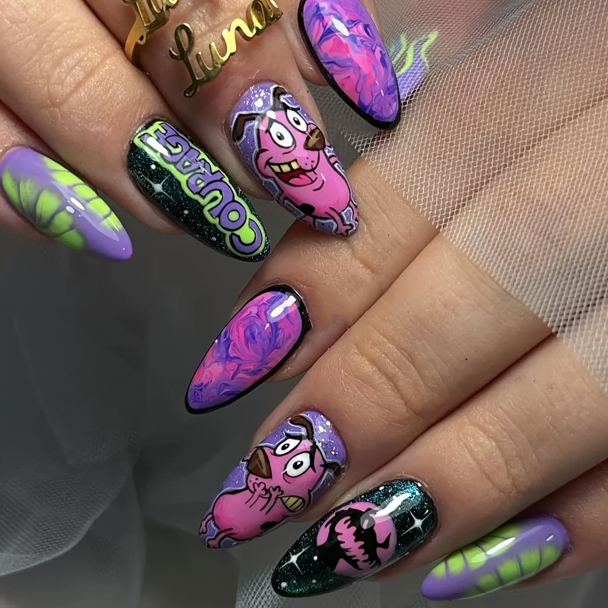 TEMU 24pcs Of Cartoon Contrasting Style Spray Painted Animal Patterns, Shaped Bright Surface, Detachable Nail Art Suitable For Women's Wear