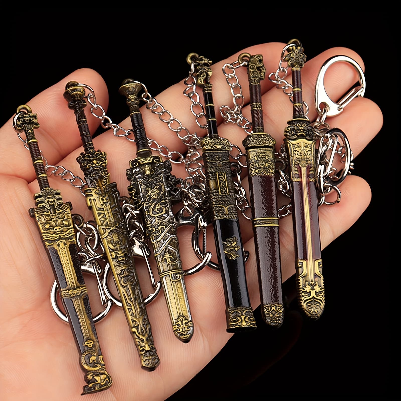 TEMU Set Of 5 Mini Sword Pendants On A Keychain, Made Of Alloy, Perfect For Outdoor Lovers And Collectors