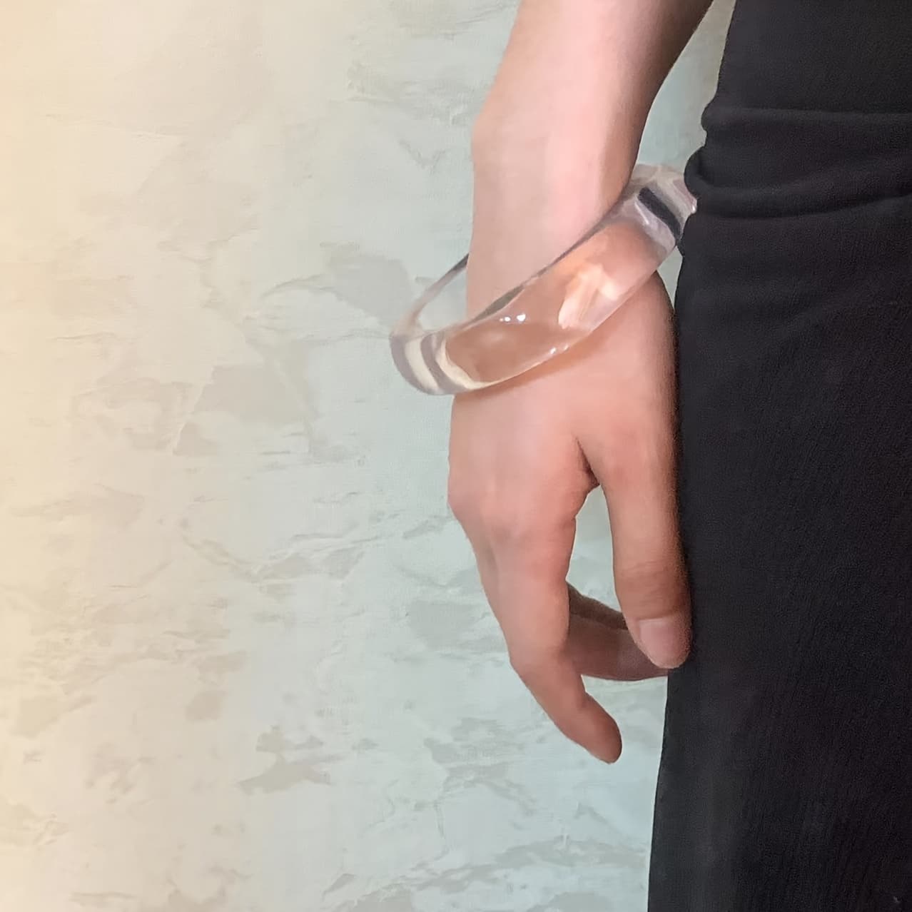 TEMU Geometric Shape Transparent Acrylic Resin Bangle Fashion Niche