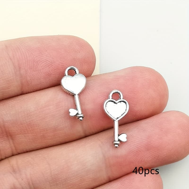 TEMU 40pcs Of Antique Silvery Heart Key Charm Pendants For Handmade Earrings, Bracelets, Necklace Additions, Bags, Keychain Pendants, Components