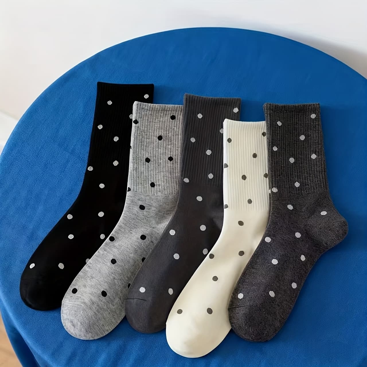TEMU Autumn/winter 5-pair Solid Color Polka Dot Sports Socks, Versatile Mid-calf Socks For And