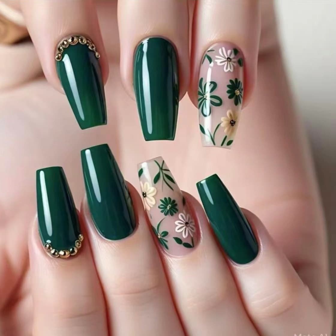 TEMU Women's Toenail Green Nude Nail Art Mid-stage With Solid Color And Small Patterns And 10pcs Beads Art