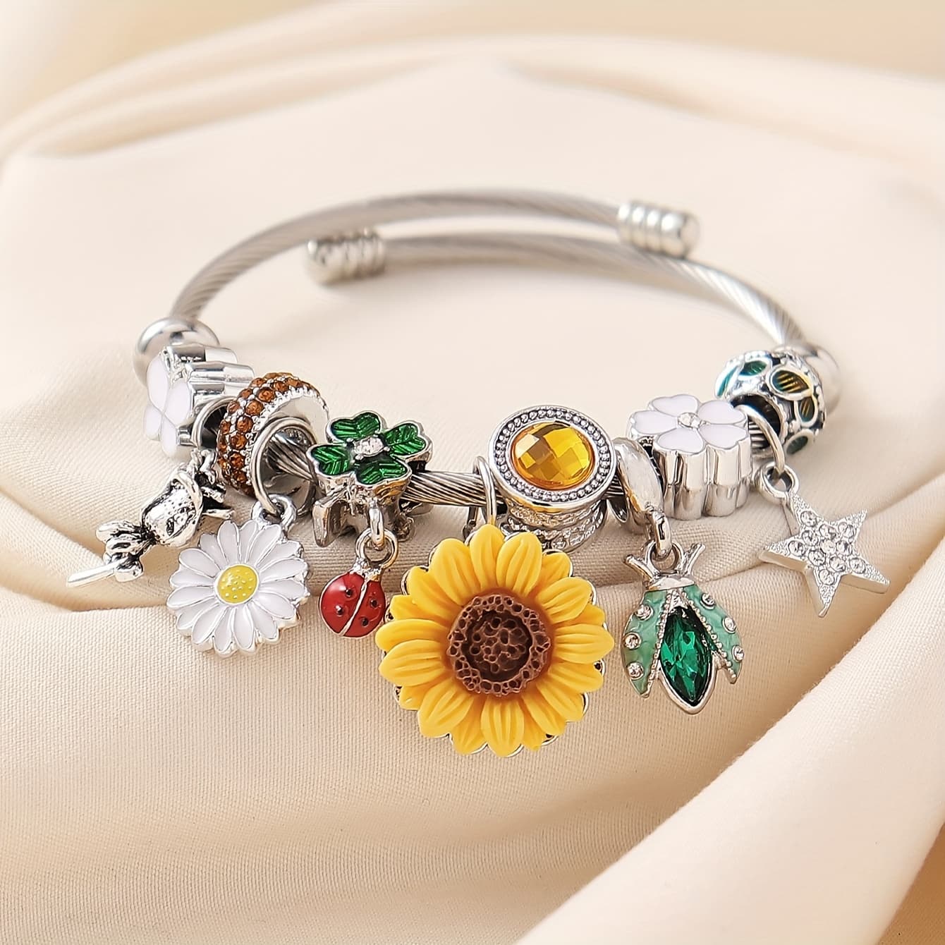 TEMU 1pc Of Fashionable Style Sunflower, , Ladybug, Daisy Bead Stainless Steel Bracelet, Cute Rose Flower, , Star Diy Bangle, Suitable For Women's Vacation, Casual, Daily Wear, Dating, And Gift-
