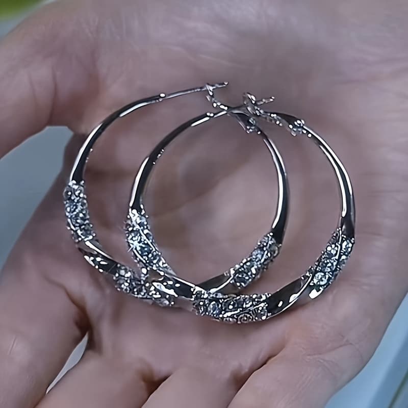 TEMU New Exaggerated Fashion Hoop Earrings Made Of S925 Sterling Silver, Offering A Luxury And High-end Style, Perfect For Women With Round Faces