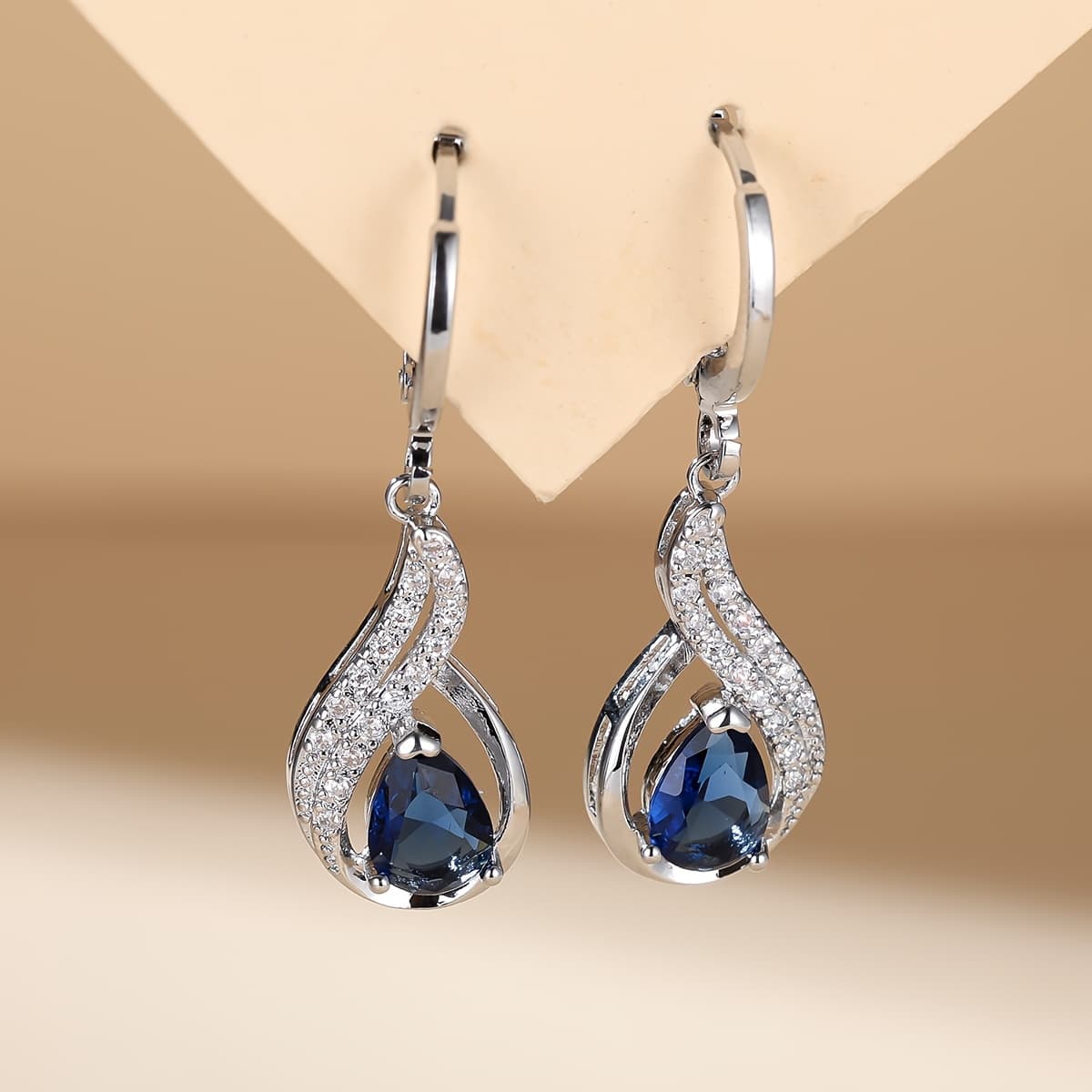 TEMU A Pair Of Earrings With Exquisite -shaped Synthetic Zirconia, Elegant And Stylish, Perfect For Ladies To Wear And Banquets.