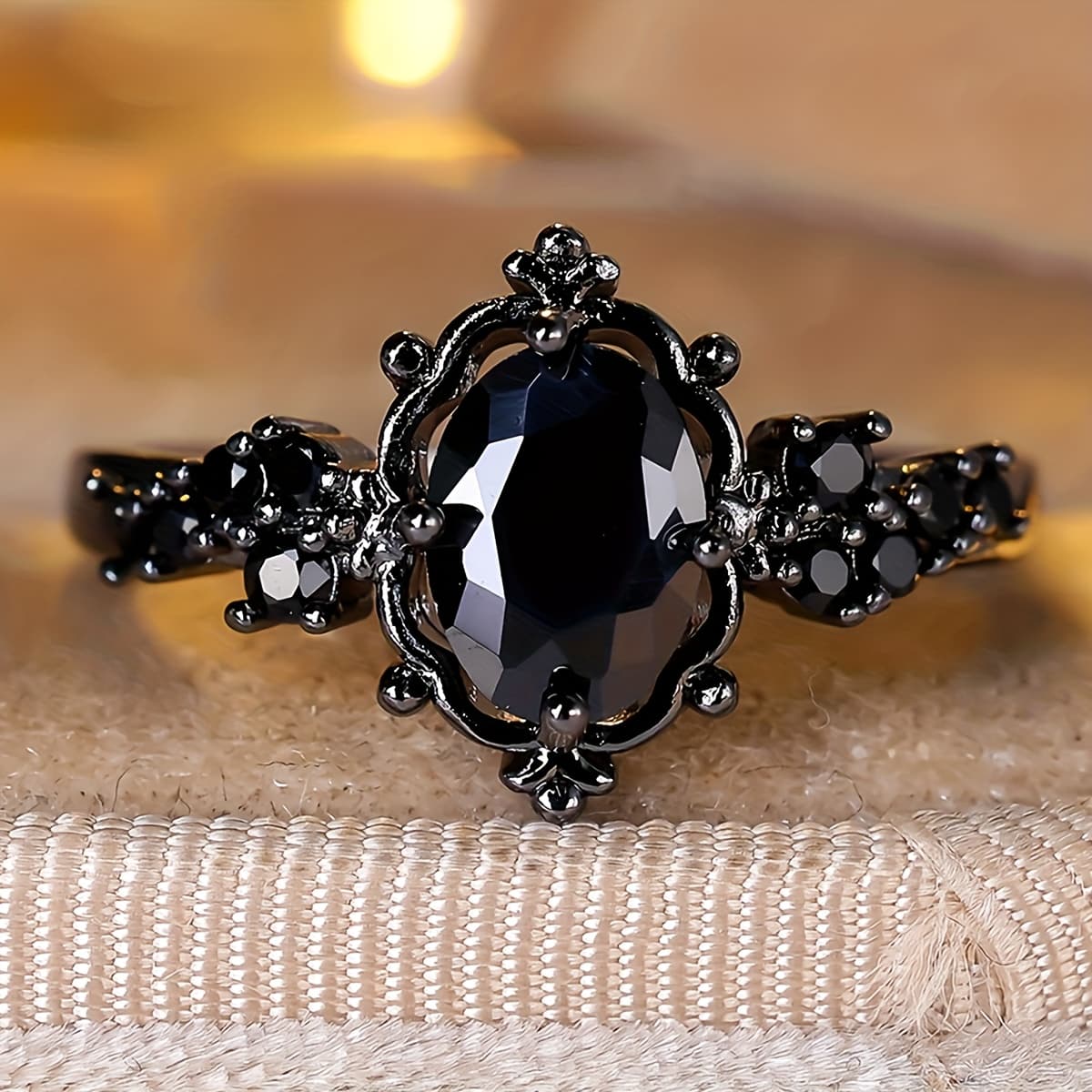 TEMU English 1pc All-black Inlaid Egg-shaped Black Synthetic Zirconia Ring Women's Classic Individual Classic Luxurious Exquisite Jewelry Suitable As A Gift For And