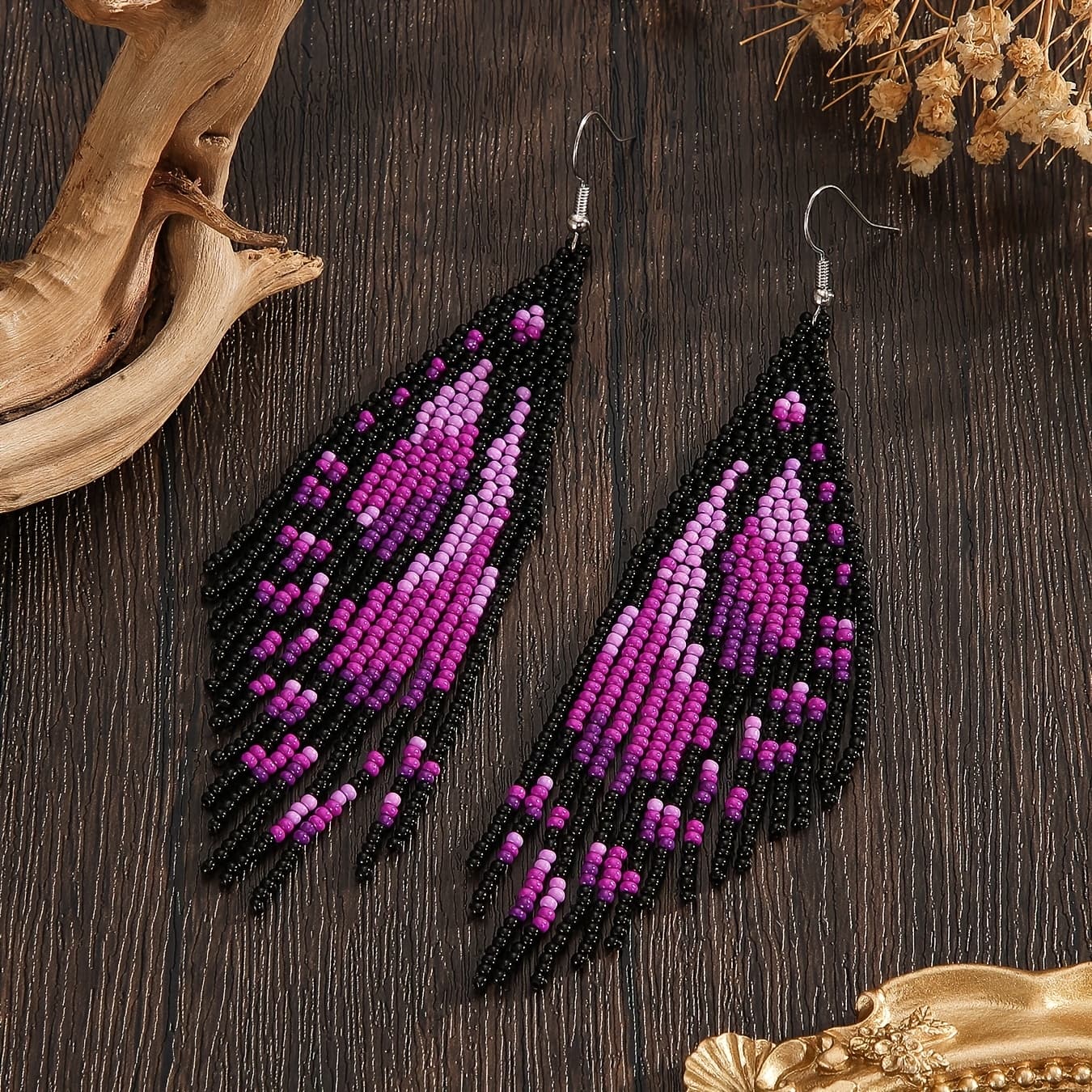 TEMU A Pair Of Stylish Earrings For Women Featuring A Bohemian Vintage Design With Vibrant Yellow And Blue Patterns. Handcrafted With Glass Seed Beads, Additions Are Wear,