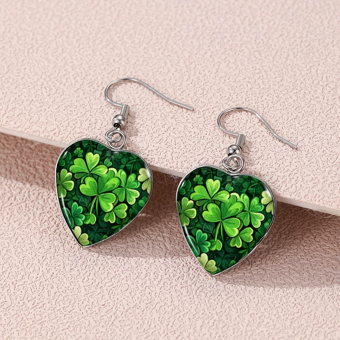 TEMU 1 Pair Green Heart Shaped Earrings, 's Day Love Jewelry, Unisex Holiday Gift, Party Accessory