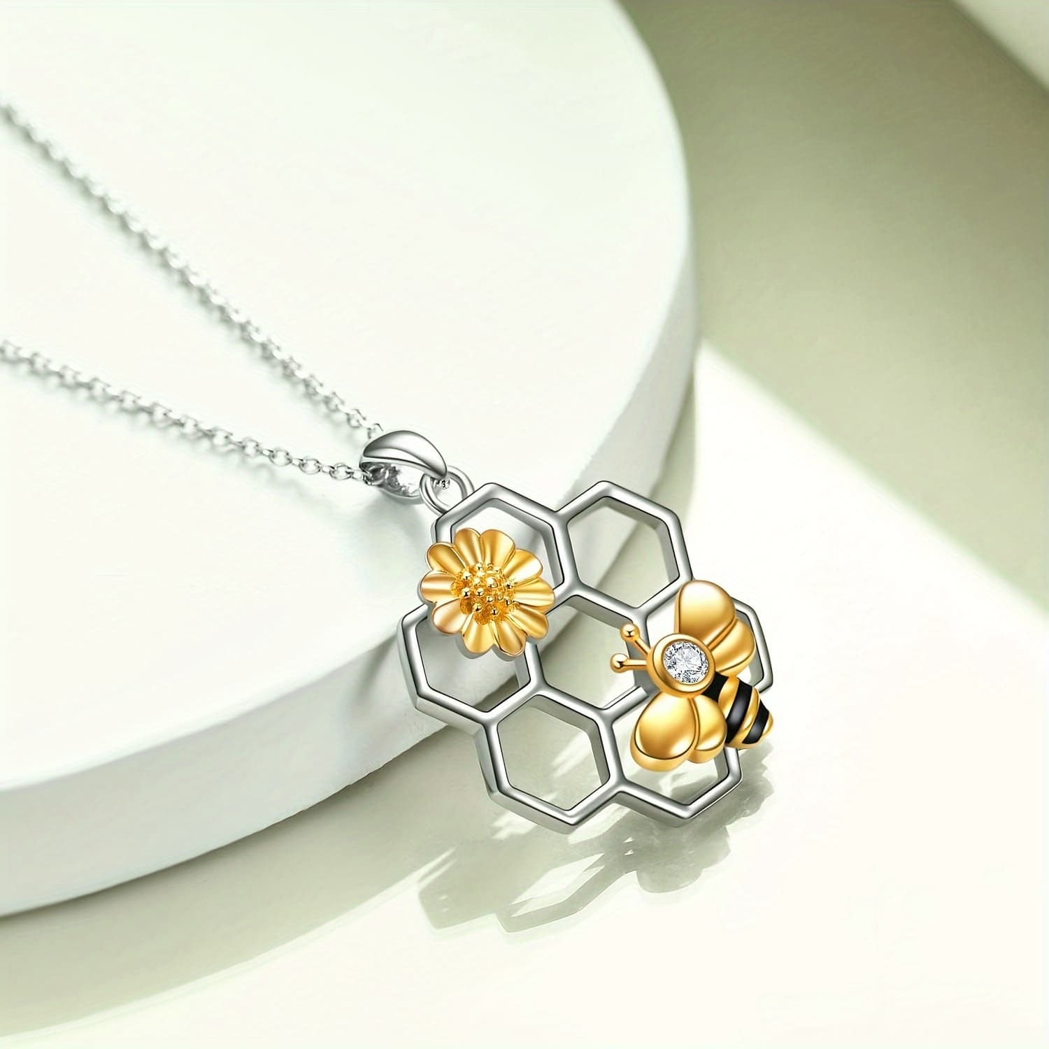 TEMU Bee Sunflower Honeycomb Pendant Necklace Fashion Gift For Wife Ladies Anniversary Gift Birthday Gift Valentine's Day Gift Holiday Party Favors