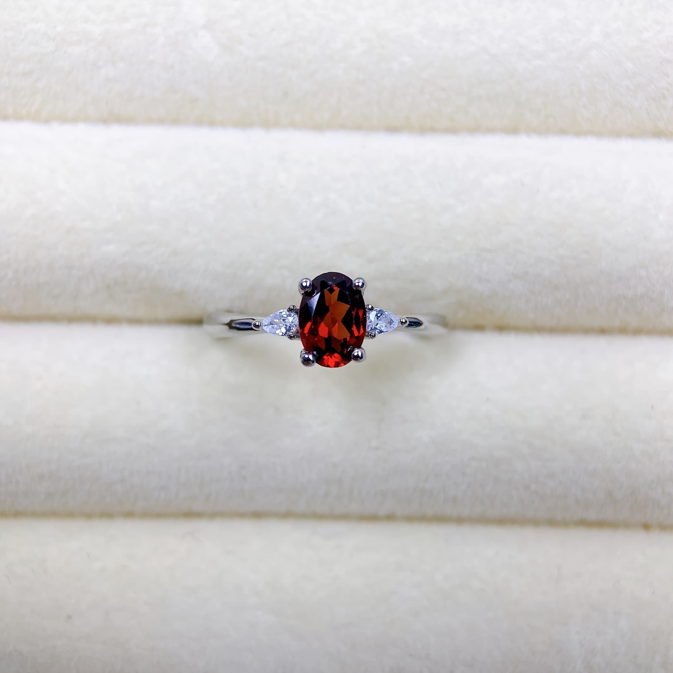 TEMU 925 Silver Garnet Open-end Ring, Elegant And , Suitable For Women, Suitable For Daily Wear, Parties And Special Occasions, An For Gifts
