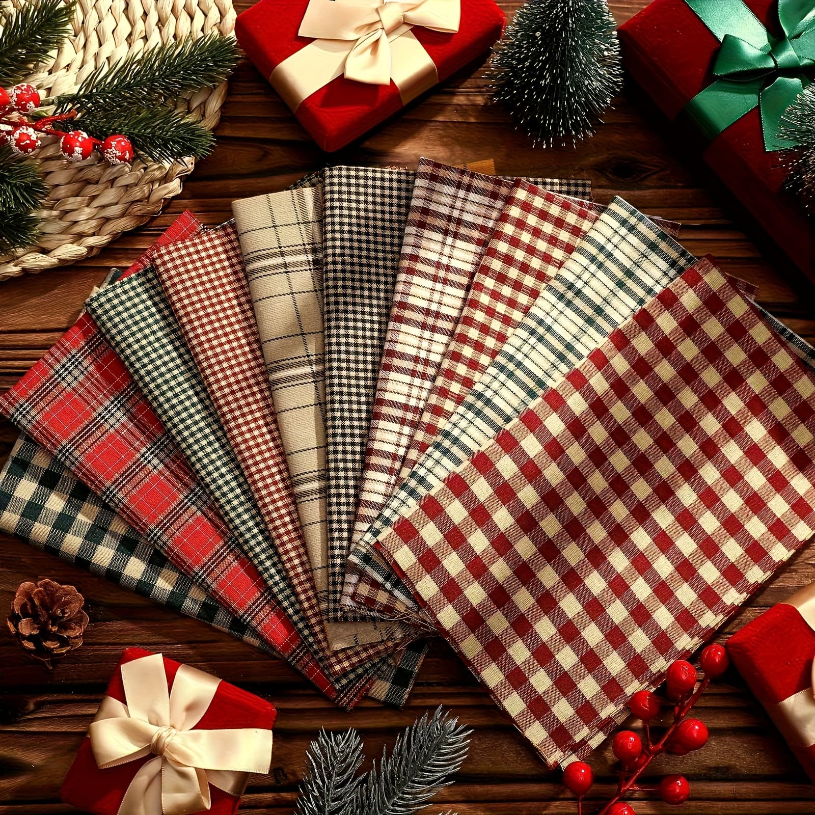 TEMU A Set Of 10 Fabric Pieces, Pre-cut Squares Measuring 20x25cm/7.8x9.8in, Featuring Red/green Checkered Stripes. Perfect For Sewing, Crafts, Home Decor, Quilting, Carpet Making