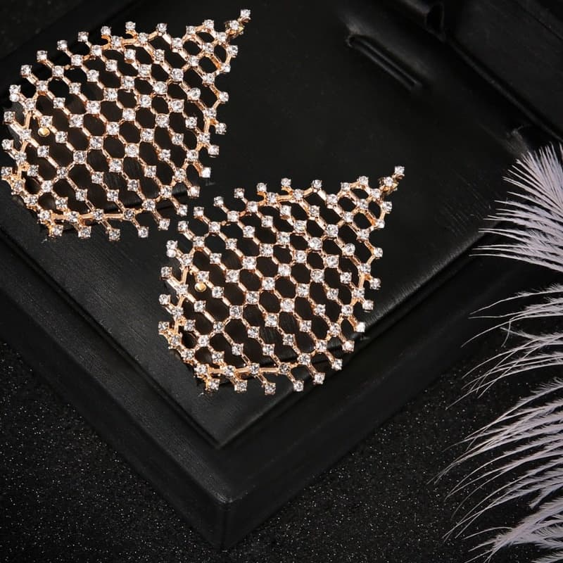 TEMU Stylish And Ear Stud Jewelry Featuring A Retro-inspired, Oversized With Synthetic Zirconia