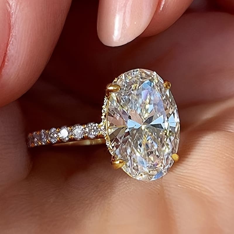 TEMU Elegant Oval-cut Synthetic Zirconia Engagement Ring For Women - Classic 4-prong Setting With Sparkling Accent Stones, Golden-tone Band, Weddings, Proposals, And Valentine's Day Gifts