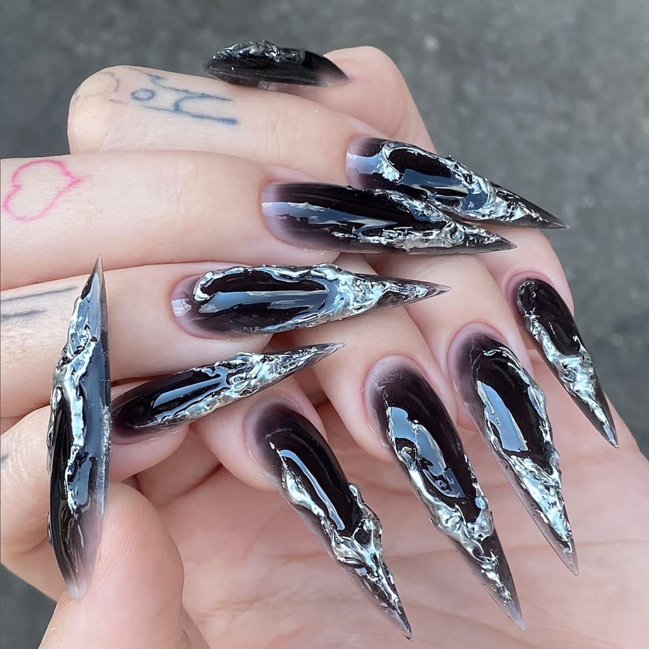 TEMU 24pcs Punk Long Stiletto Press On Nails Set Acrylic Nails Black Silvery 3d Fake Nails Nails Manicure Set Detachable Full Cover Long Lasting Includes 1sheet Adhesive Tabs And 1pc Mini File Wear