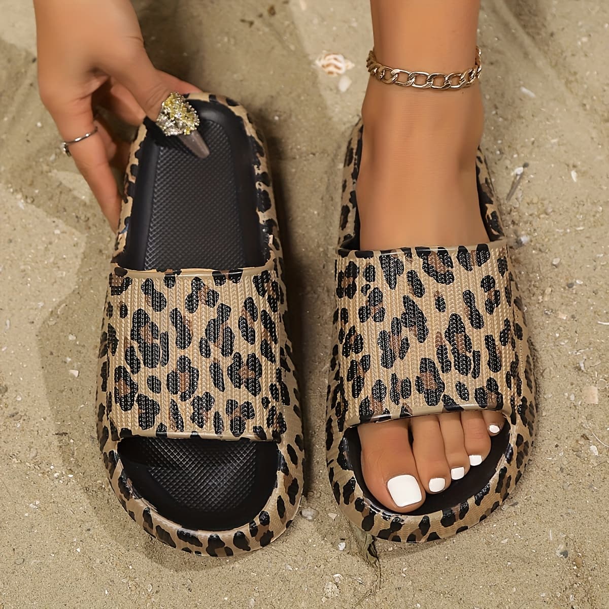 TEMU Ladies' Fashionable Leopard Shoes, Casual, Soft And Comfortable Indoor Slippers
